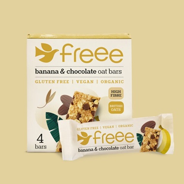 Freee by Doves Farm Banana & Chocolate Oat Bar multipack containing 4 individual bars